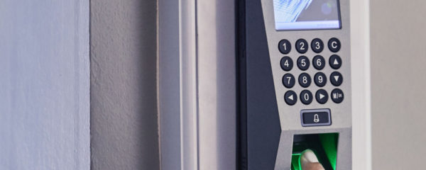 contrôle d’accès par empreinte biométrique