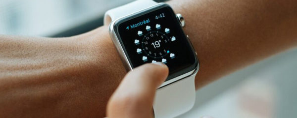 Montre connectée femme